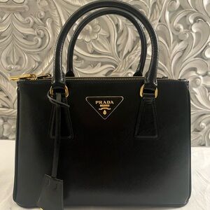 Prada Galleria small Saffiano leather bag
